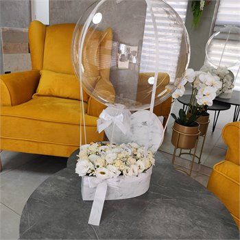 מארז מהודר לב כדור פורח